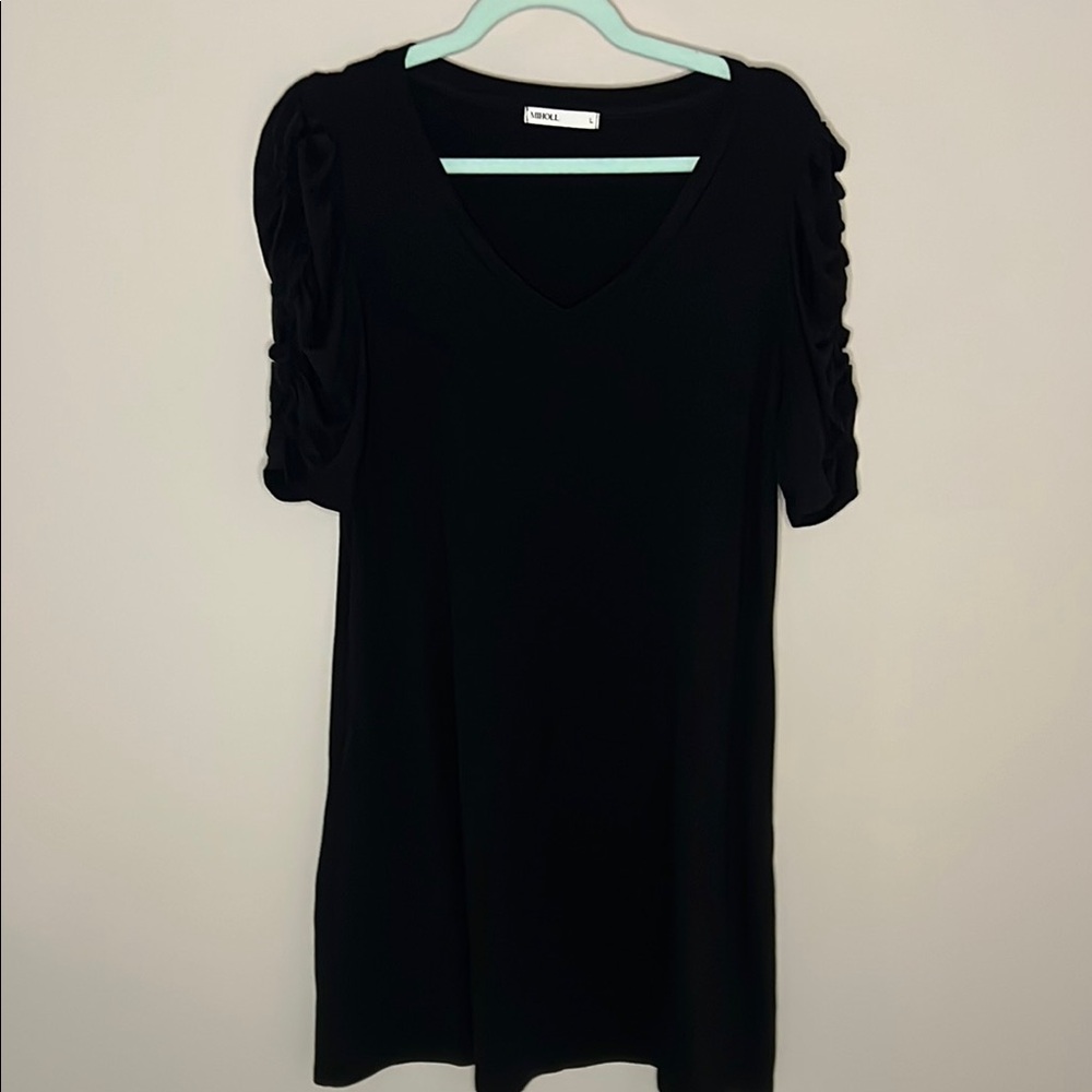 Black V-Neck Ruched Sleeve Dress